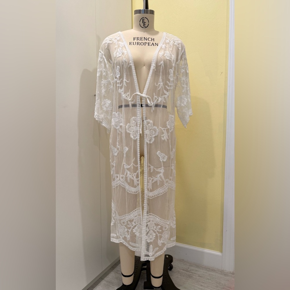 Francesca's Collections White Lace Cover-Up